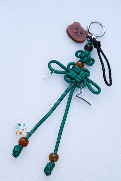 V Lucky Knot
