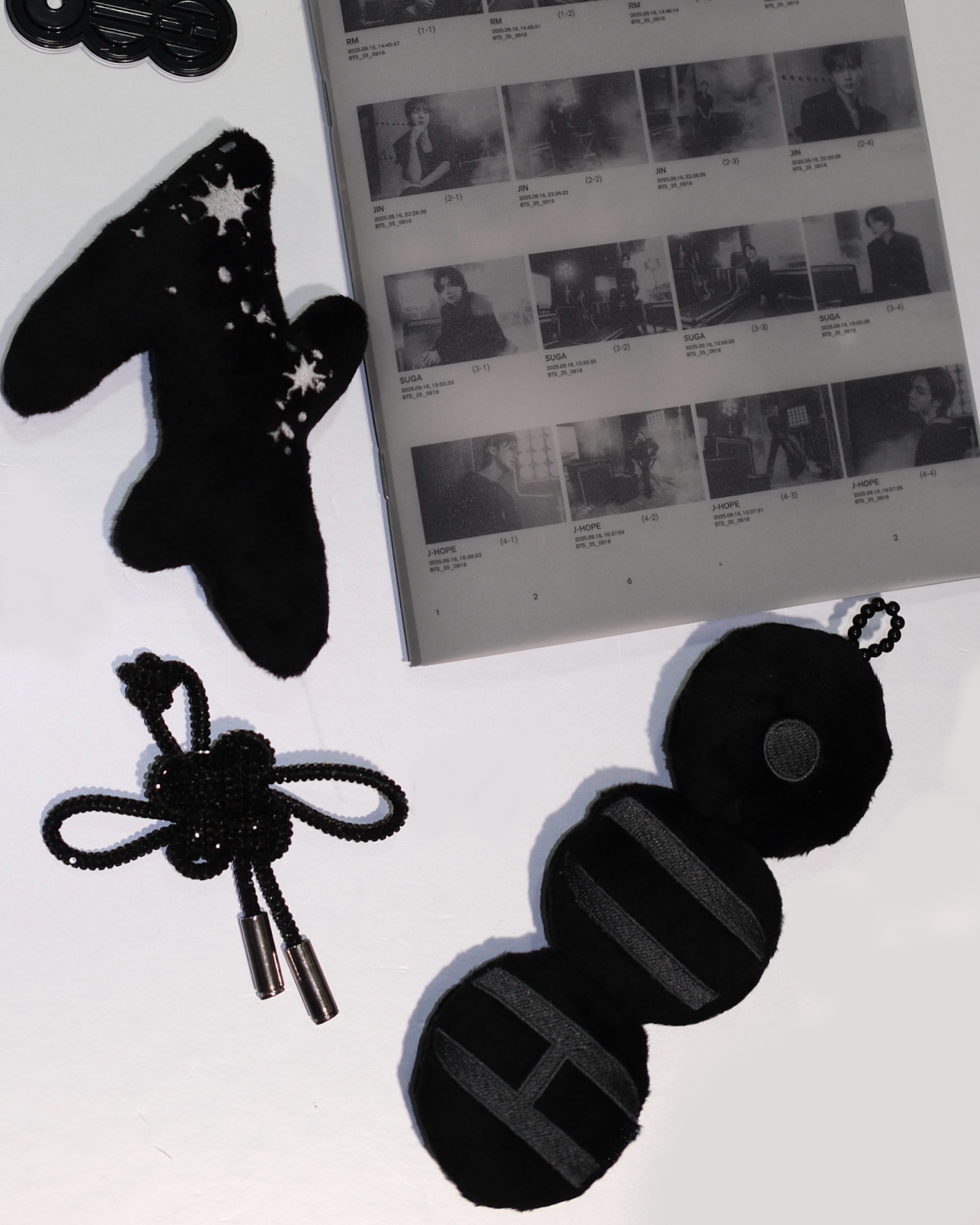 2.0 B&W Handmade Arirang Plush Keyring