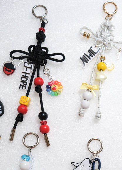 7 Members Lucky Knot Keyring Bundle