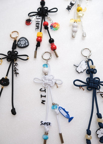 7 Members Lucky Knot Keyring Bundle