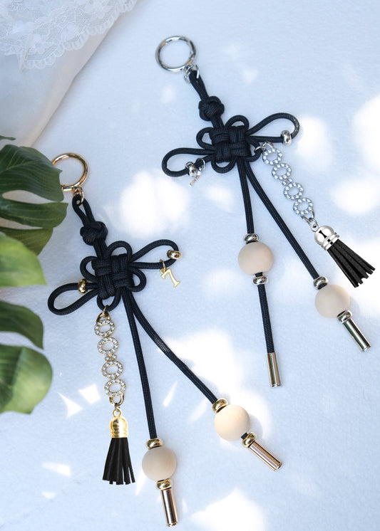 Zero O'clock Lucky Knot Keyring | 00:00 Lucky Knot